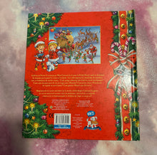 Încărcați imaginea în vizualizatorul Galerie, TOTUL DESPRE CRACIUN defect minor la coperta