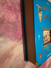 Load image into Gallery viewer, CELE MAI FRUMOASE POVESTI DIN LUME TONY WOLF
