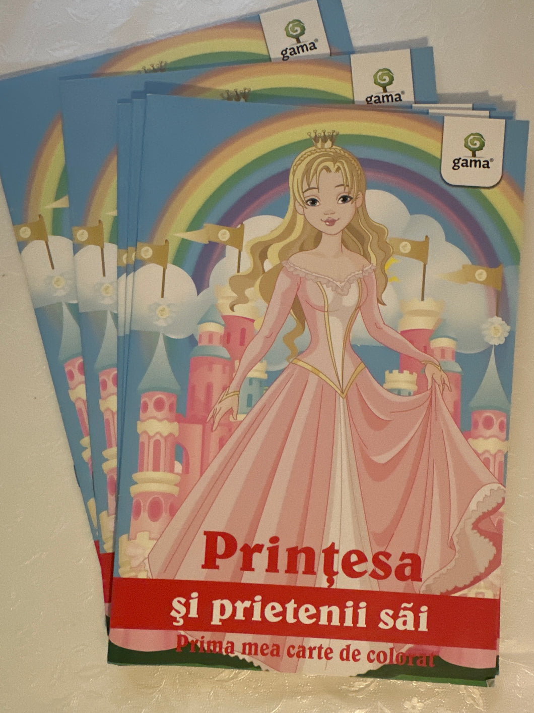 PRINTESA SI PRIETENII SAI PRIMA MEA CARTE DE COLORAT